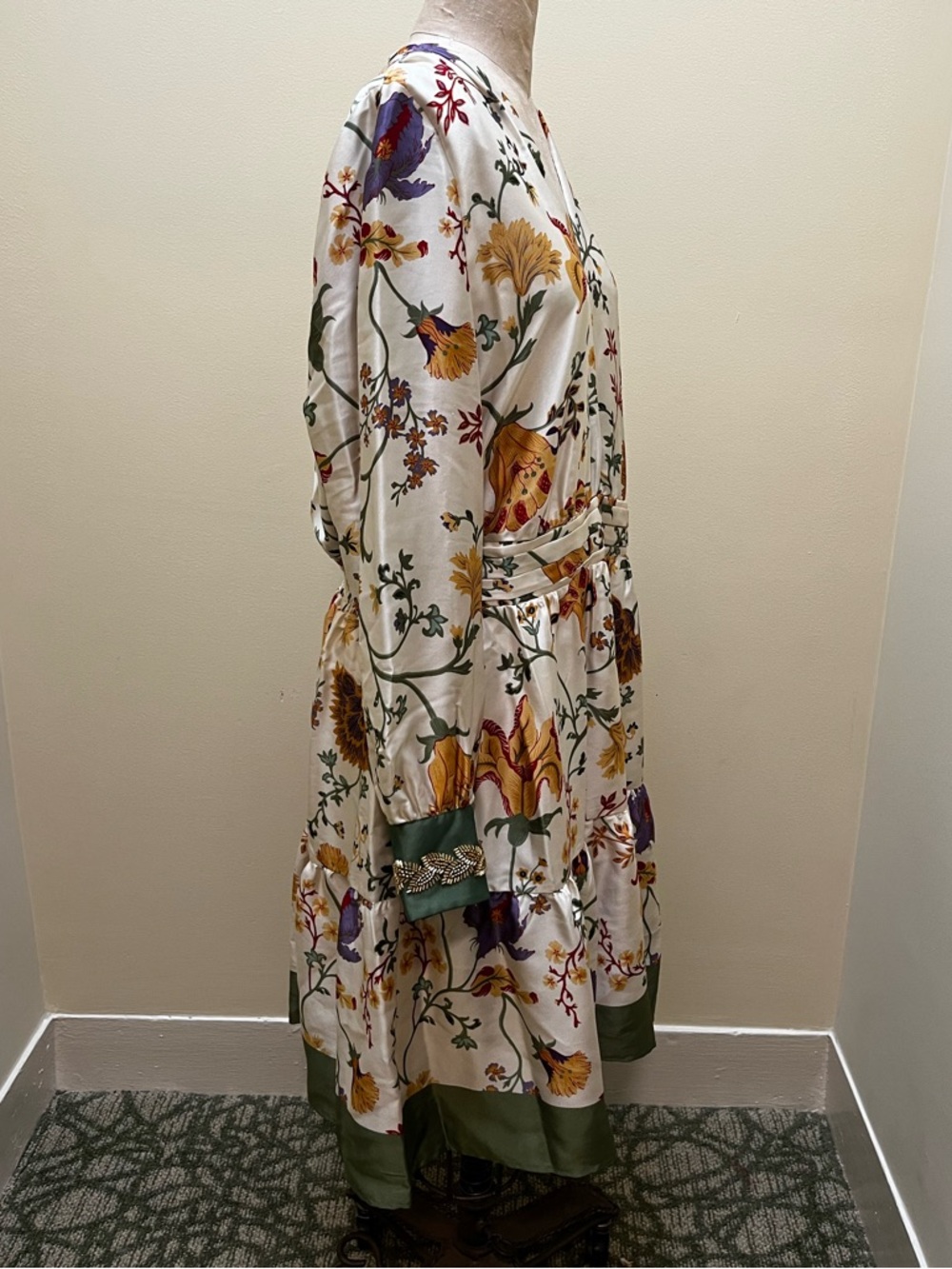 Anne Klein Floral Soft-V Tiered Fit & Flare Dress - Picture 5 of 10